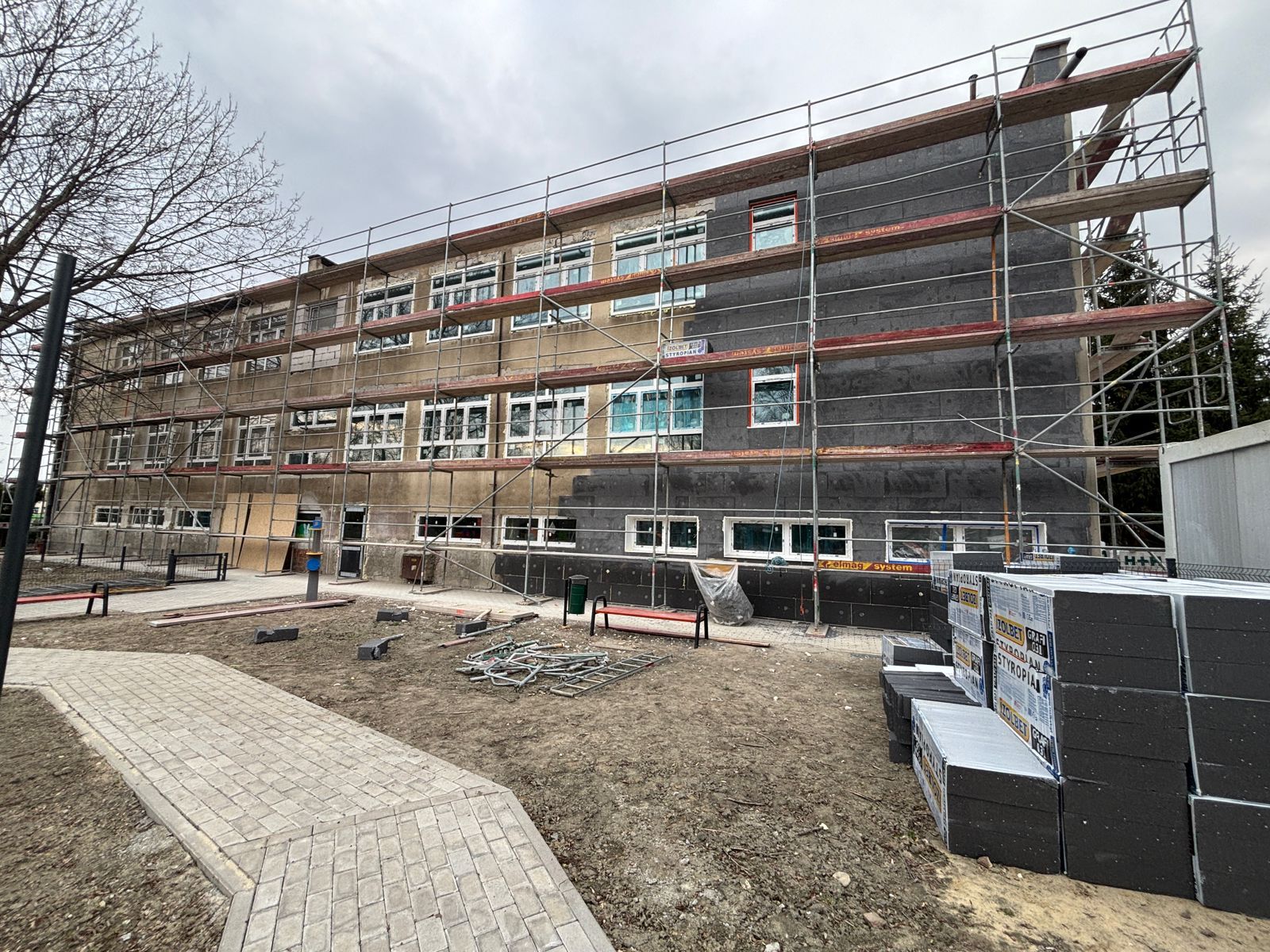 Kompleksowa modernizacja i rozbudowa obiektu użyteczności publicznej - w toku